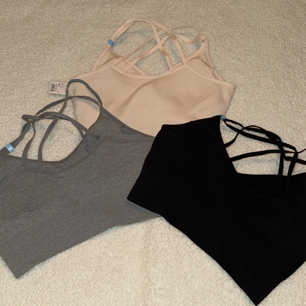 Bralettes/sports bra
